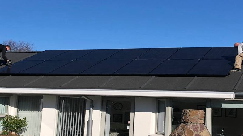 Full Black PV Module Storage Solar Power System 8.3kw Home Use in Denmark
