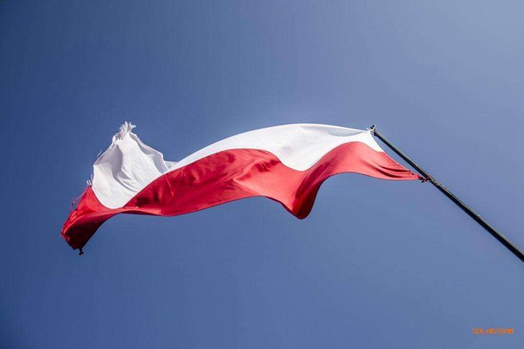 Poland encourages investment in solar power system and wind power system